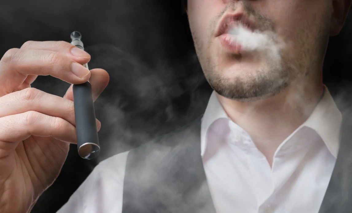 Vaping etiquette Dubai smoking areas, responsible vaping UAE public places, vape rules Dubai - Etiquette for Vaping in Public Spaces | Vape Here Store